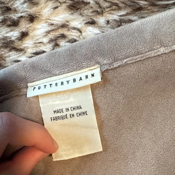 Pottery Barn Luxurious Faux Fur Throw - Rich Brown and Cream - Picture 5 of 5